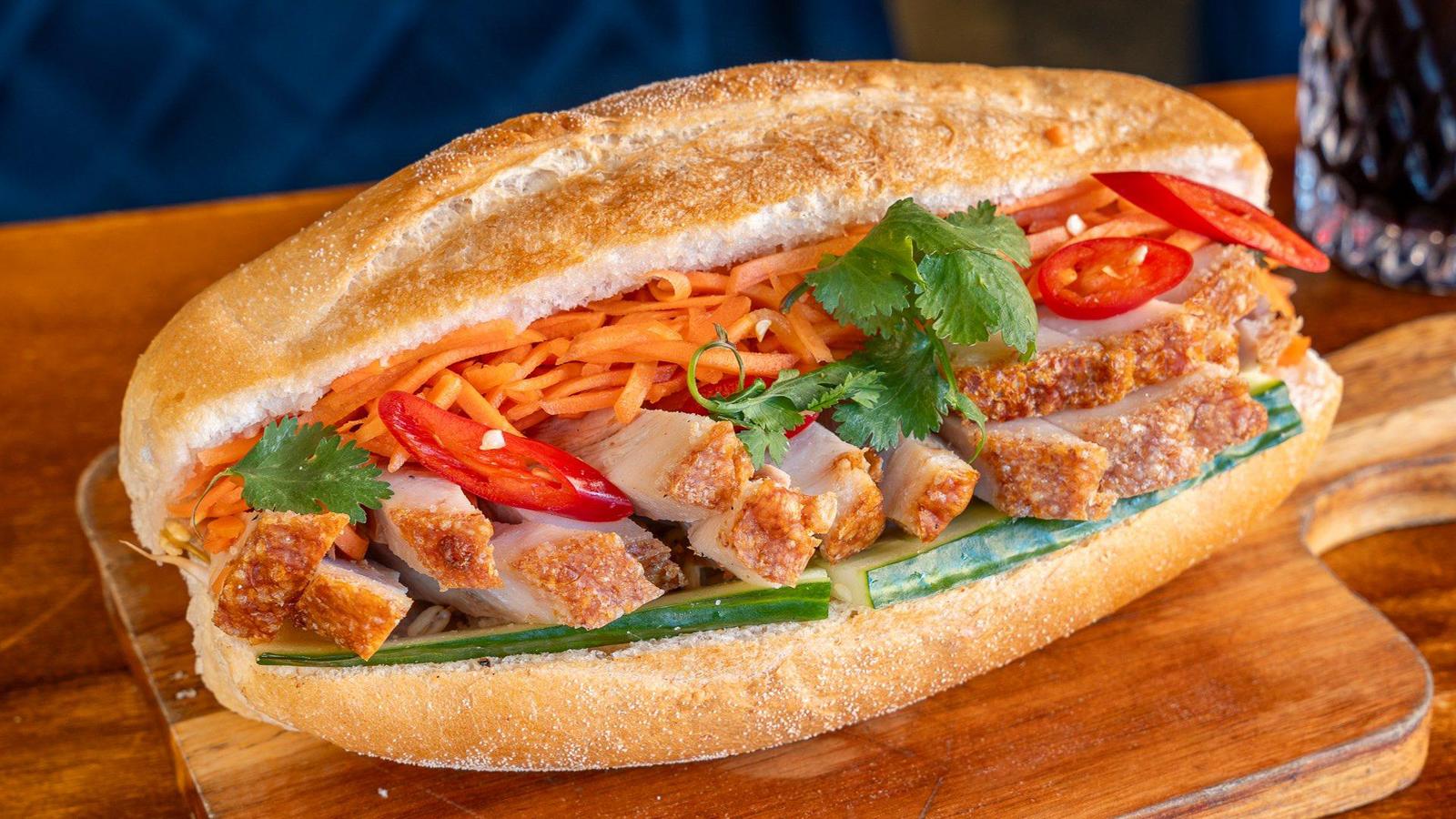 Crispy Roast Pork Bánh Mì