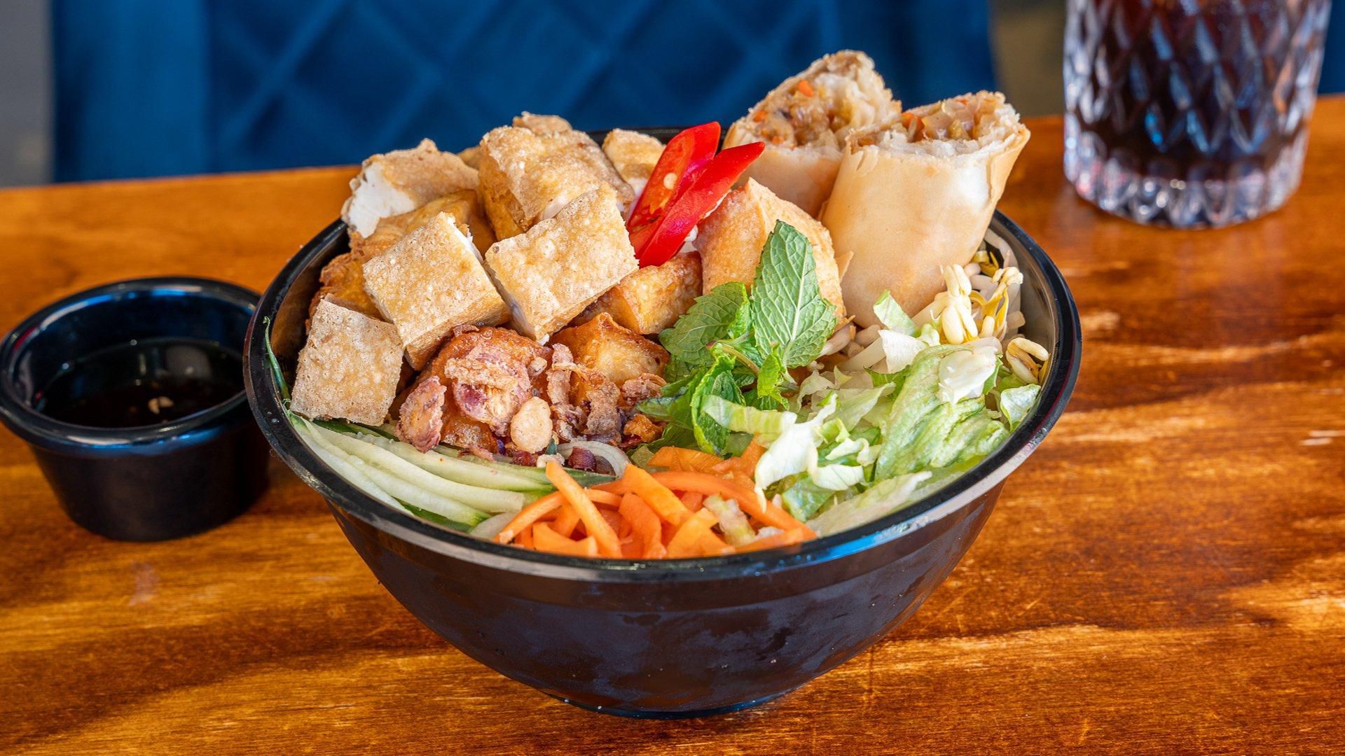 Tofu & Veggie Spring Roll Bun